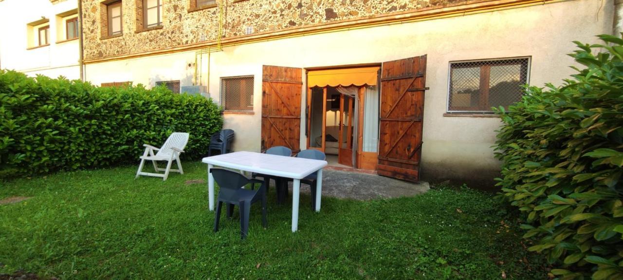 Apartaments Les Voltes Les Preses Extérieur photo